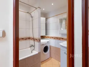 Pronájem bytu 3+kk, Praha - Petrovice, Rezlerova, 63 m2