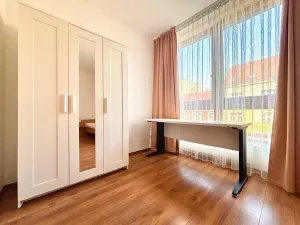 Pronájem bytu 3+kk, Praha - Karlín, Křižíkova, 73 m2