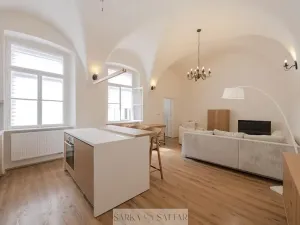 Pronájem bytu 2+kk, Praha - Staré Město, Anenská, 54 m2