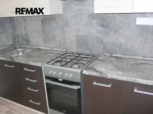 Pronájem bytu 1+1, Kladno, Finská, 43 m2