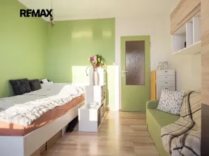 Prodej bytu 3+1, Praha - Řepy, Laudova, 74 m2