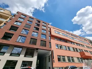 Pronájem kanceláře, Praha - Libeň, 714 m2