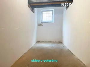 Prodej bytu 3+1, Břeclav, Kpt. Jaroše, 78 m2