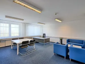 Pronájem kanceláře, Praha - Ruzyně, Dědinská, 65 m2