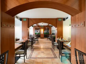 Prodej restaurace, Třeboň, Táboritská, 450 m2