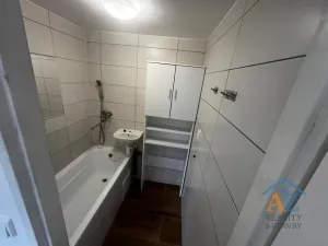 Pronájem bytu 2+1, Chomutov, Školní pěšina, 61 m2