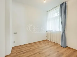 Pronájem bytu 2+kk, Praha - Dejvice, Nad Šárkou, 62 m2