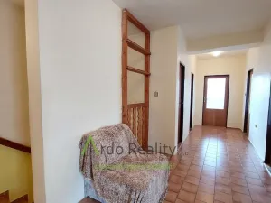 Prodej rodinného domu, Frymburk, 200 m2