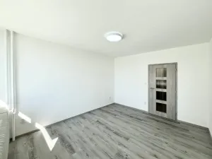Pronájem bytu 1+1, Jablonec nad Nisou, Budovatelů, 28 m2