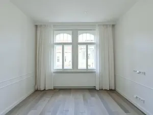 Pronájem bytu 2+kk, Praha - Vinohrady, náměstí Jiřího z Poděbrad, 56 m2