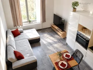 Pronájem bytu 1+kk, Praha - Žižkov, Hartigova, 34 m2