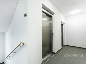 Pronájem bytu 1+kk, Praha - Hostivař, 32 m2