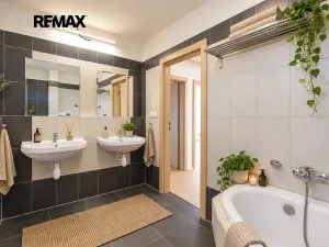 Prodej rodinného domu, Popovičky, Petrovy Vrchy, 108 m2