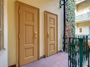Prodej bytu 2+1, Praha - Staré Město, Anenská, 110 m2