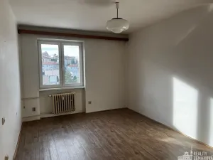 Pronájem bytu 3+1, Praha - Podolí, Dvorecká, 68 m2
