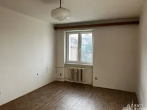 Pronájem bytu 3+1, Praha - Podolí, Dvorecká, 68 m2