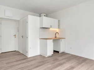 Prodej bytu 1+kk, Praha, U zákrutu, 18 m2