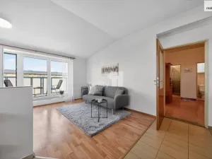 Pronájem bytu 2+kk, Jesenice, Sluneční, 58 m2