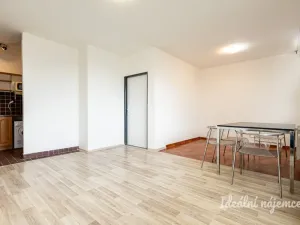 Pronájem bytu 1+kk, Praha - Prosek, Vysočanská, 36 m2