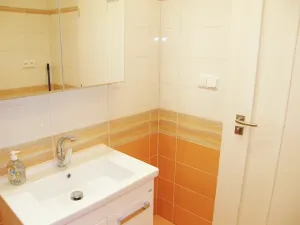 Prodej bytu 1+kk, Kašperské Hory, Lesní, 28 m2