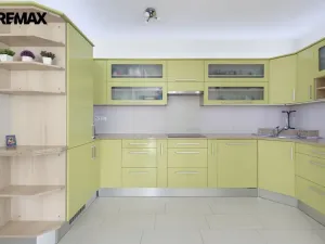 Prodej bytu 4+kk, Karlovy Vary, Libušina, 171 m2