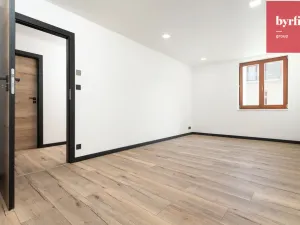 Prodej bytu 3+kk, Opava, Kolářská, 84 m2