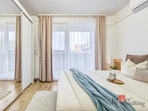 Pronájem bytu 2+kk, Pardubice - Zelené Předměstí, Boženy Vikové-Kunětické, 58 m2