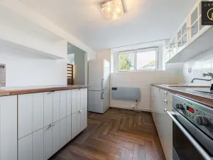 Prodej bytu 2+1, Unhošť, Komenského, 48 m2