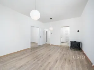 Pronájem bytu 2+1, Liberec, nám. Tržní, 68 m2