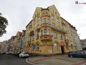 Prodej bytu 3+1, Cheb, Svatopluka Čecha, 87 m2