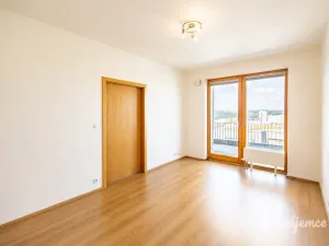 Pronájem bytu 2+kk, Praha - Modřany, Generála Šišky, 56 m2