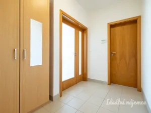 Pronájem bytu 2+kk, Praha - Modřany, Generála Šišky, 56 m2