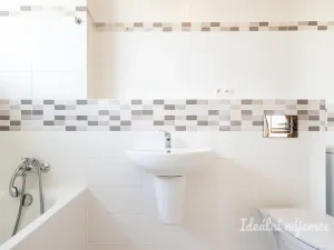 Pronájem bytu 2+kk, Praha - Modřany, Generála Šišky, 56 m2