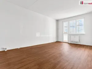 Prodej bytu 3+1, Ostrov, Májová, 69 m2