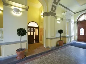 Pronájem kanceláře, Praha - Nové Město, Klimentská, 228 m2
