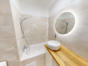 Pronájem bytu 1+kk, Ostrava - Moravská Ostrava, Nádražní, 28 m2