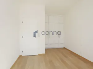 Pronájem bytu 2+kk, Praha, K lipám, 45 m2