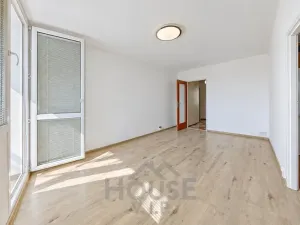 Prodej bytu 3+1, Praha - Prosek, Lovosická, 67 m2