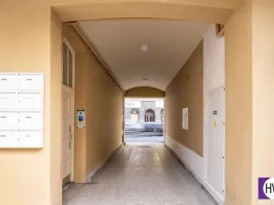 Pronájem skladu, Praha, Husitská, 5 m2