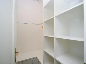 Pronájem bytu 3+kk, Praha - Nové Město, Odborů, 80 m2