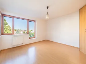 Prodej bytu 3+kk, Roztoky, Tyršovo nám., 79 m2