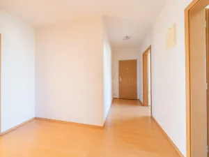 Prodej bytu 3+kk, Roztoky, Tyršovo nám., 79 m2