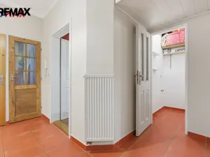 Prodej bytu 4+1, Karlovy Vary, Ondříčkova, 87 m2