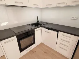 Pronájem bytu 2+kk, Praha - Dolní Chabry, Za Pískovnou, 51 m2