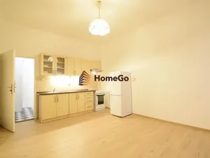Pronájem bytu 2+kk, Praha - Vršovice, Sevastopolská, 45 m2