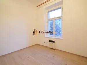 Pronájem bytu 2+kk, Praha - Vršovice, Sevastopolská, 40 m2