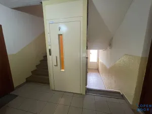 Pronájem bytu 1+1, Bílina - Teplické Předměstí, Sídliště Za Chlumem, 34 m2
