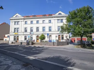 Pronájem kanceláře, Říčany, 17. listopadu, 12 m2
