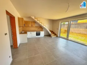 Pronájem bytu 3+kk, Mrákov, 75 m2