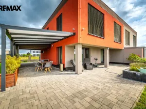 Prodej vícegeneračního domu, Praha - Křeslice, Ibišková, 304 m2